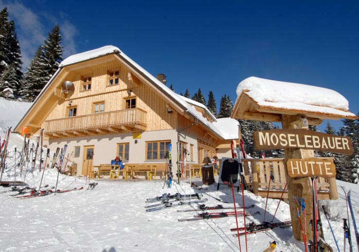 Holiday home in the snow