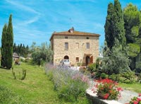 Renovated farm house in Volterra