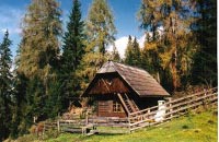 freiliegendes Ferienhaus im traditionellen Stil 